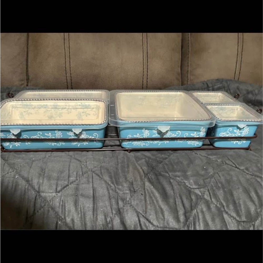 Temptations serve set